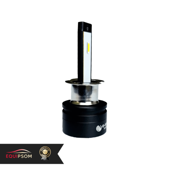 Ilumine seu caminho com o Kit Nano LED E-Tech HB3! Luz super branca 6000K, 7200 lúmens (par) e design compacto para fácil instalação. Mais visibilidade e segurança para dirigir à noite.